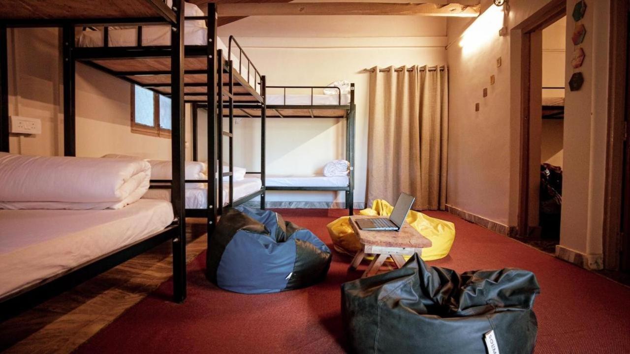 ארמבול The Peace Hostel מראה חיצוני תמונה