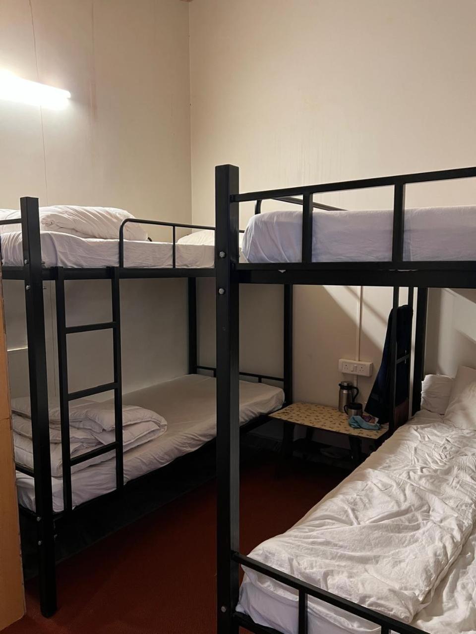 ארמבול The Peace Hostel מראה חיצוני תמונה